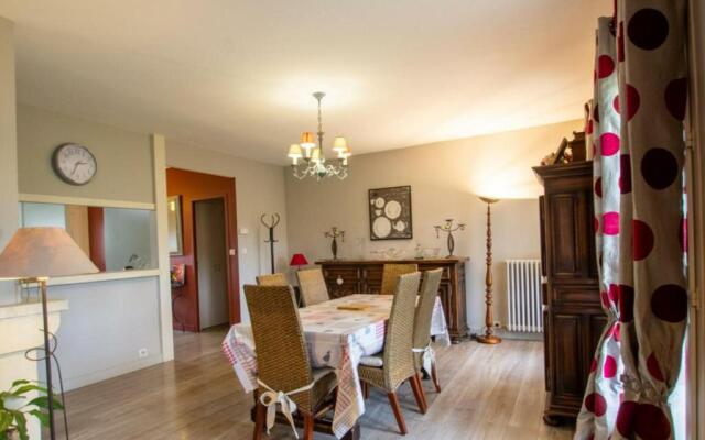 Gîte Trélissac, 3 pièces, 4 personnes - FR-1-616-74