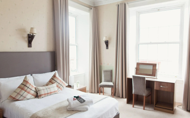 Inverkip Hotel