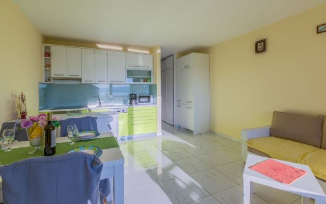 Apartments Petak Novi