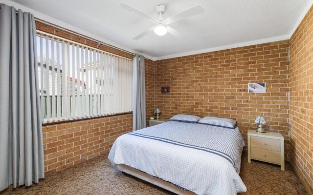 6 of 12 to 14 Crisallen Street, Port Macquarie – Guest Rooms – Port Macquarie