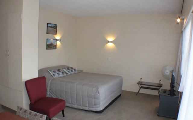 Ala Moana Motel