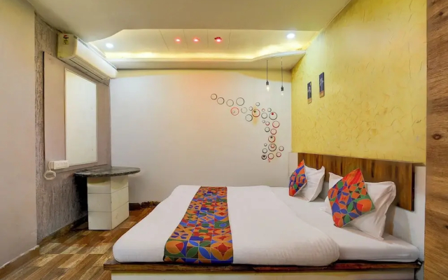 Fabhotel Ceerock