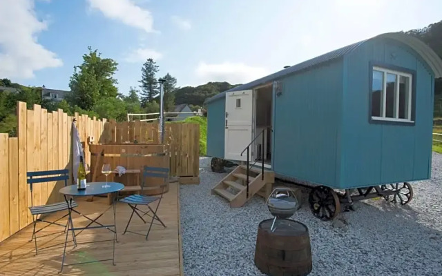 West Coast Hideaways