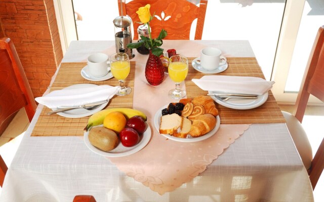 Ilion Hotel