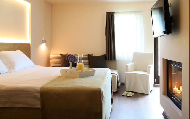 Theta Hotel