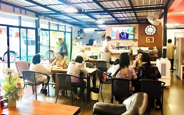 Chat House Chiang Rai