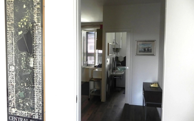 LINE-UP Apartment