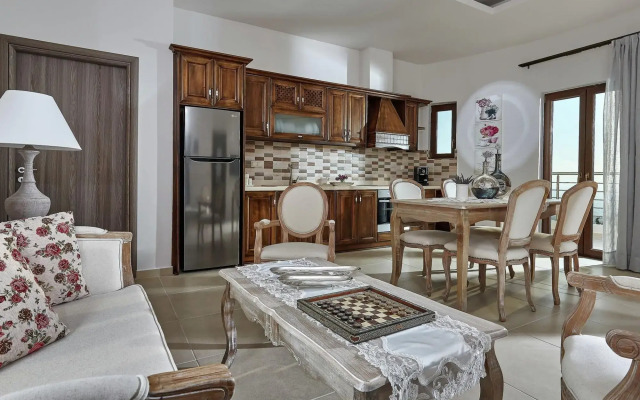 Nice apartment in Kamilari with swimming pool