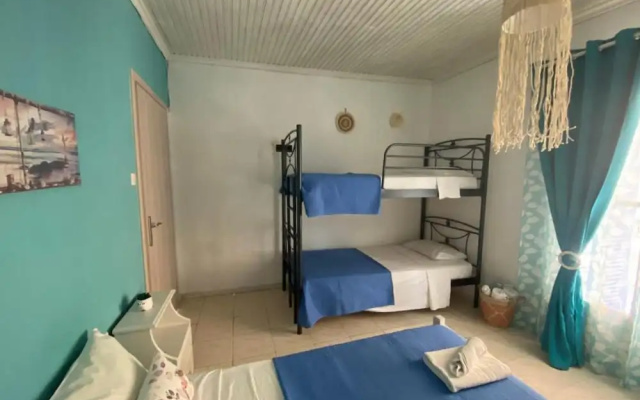 Alonnisos Beachfront Nest - Cozy Summer Gem