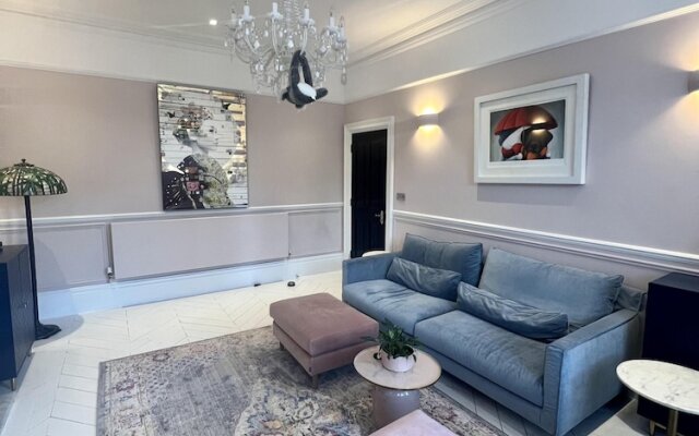 Dream House London With ac, Gym, hot Tub, Cinema