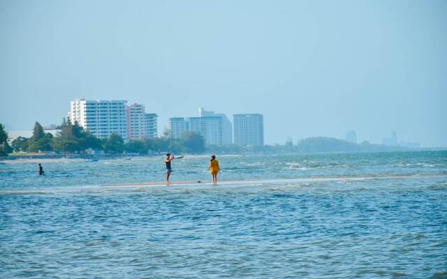 Sea Memories White Sand Beach Hotel