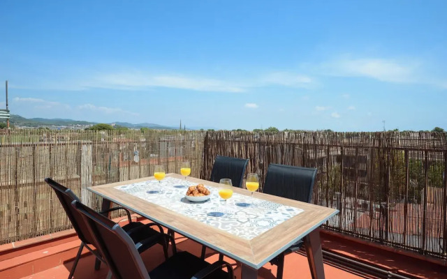 Castelldefels - Apartment - Sleeps 4 - Beach Side