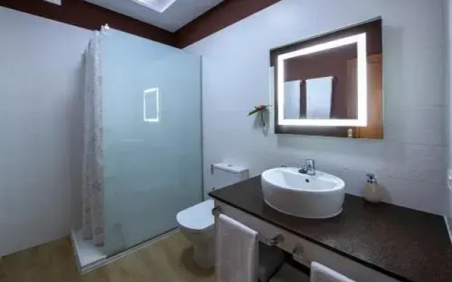 Suites & Apartments Calle Real