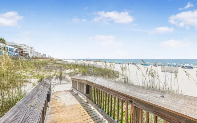 Tradewinds 1301 Beachfront Top-floor