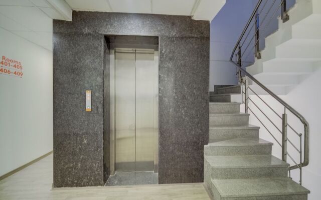 OYO Townhouse 101 Golf Course Road