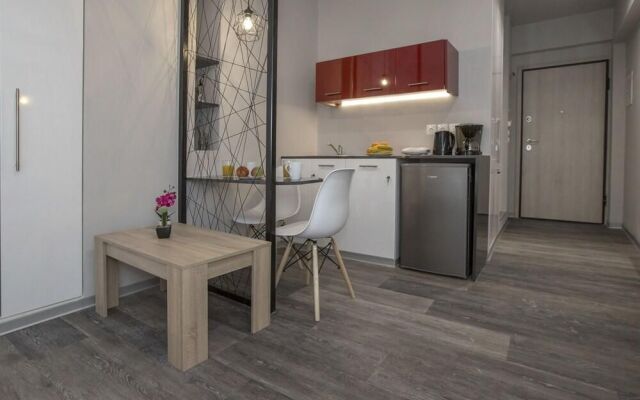 Homelike Studio in the Heart of City 2