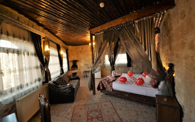 Dedeli Konak Cave Hotel