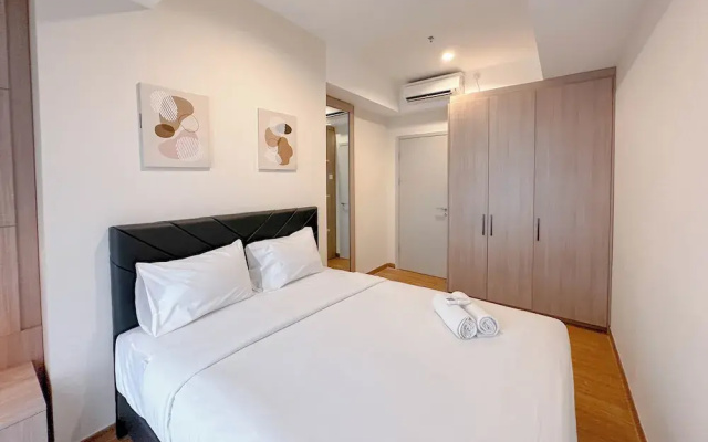 Stunning And Simply 2Br At Grand Sungkono Lagoon Apartment