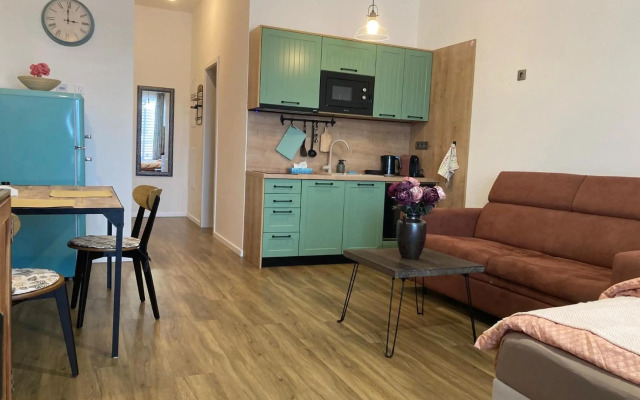 Štýlový apartmán v centre Nitry, parkovanie v cene