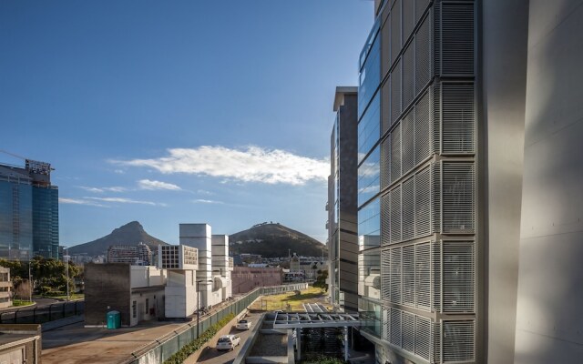 Canal Quays Luxury Apartments