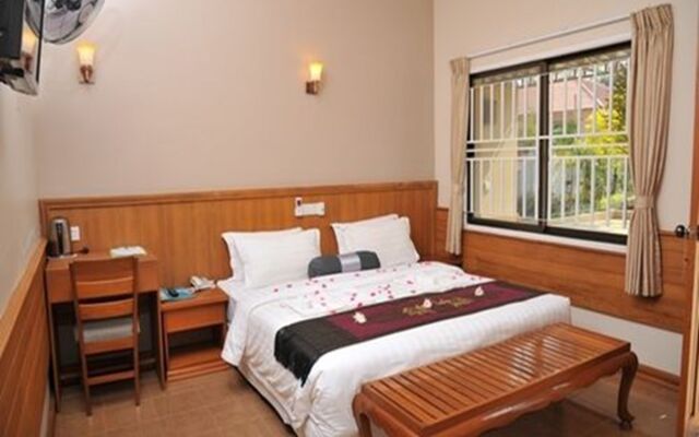 Royal Green Hotel