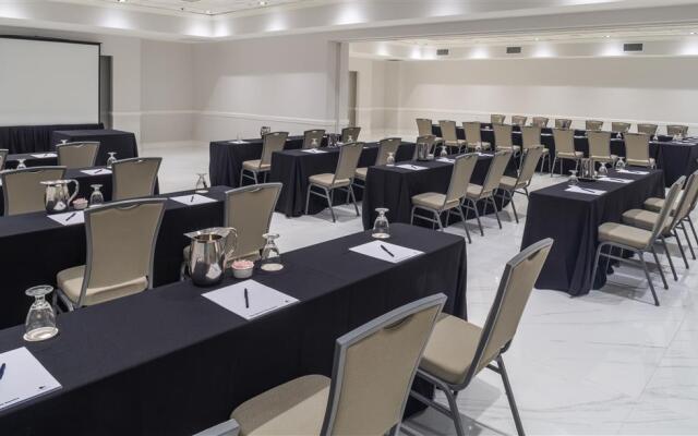 DoubleTree by Hilton Grand Hotel Biscayne Bay