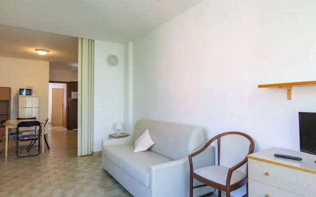 Gorgeous Apartment in Loano With Swimming Pool