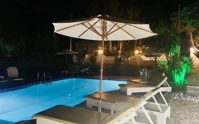 Skopelos Inn