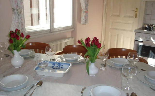 Apartment Themis