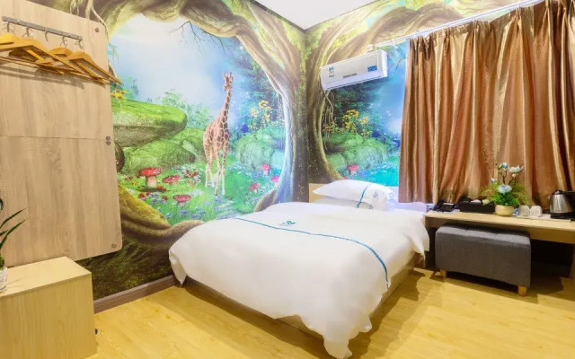 Lily Hotel ( Yangxi West Lake )