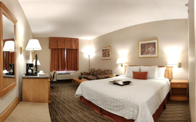 Humphry Inn & Suites