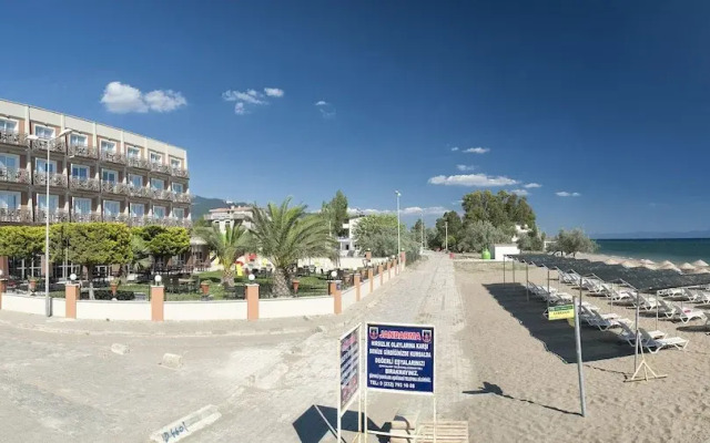 Asmira Royal Hotel