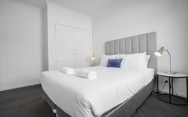 Big Family Fun@ 4 Bedrooms House in Point Cook