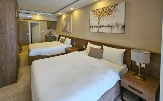Montenegro Lodge