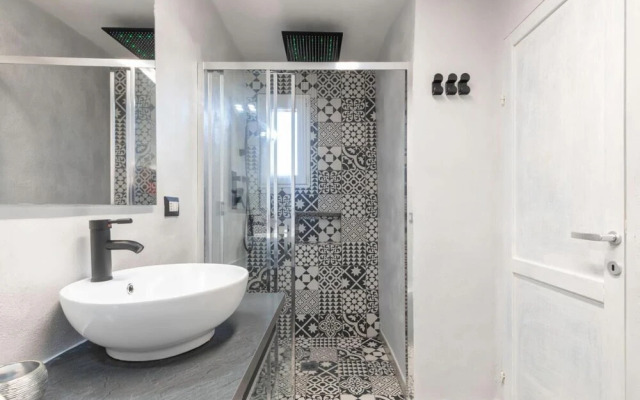 Villa Esmeralda - Free Wifi - With Swimming Pool