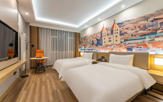 Joy Fall Hotel