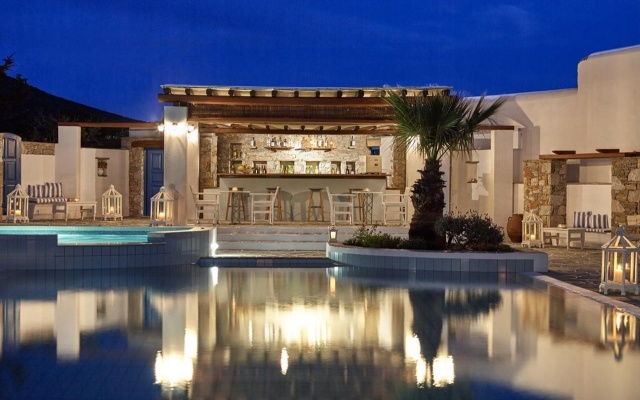 Folegandros Apartments