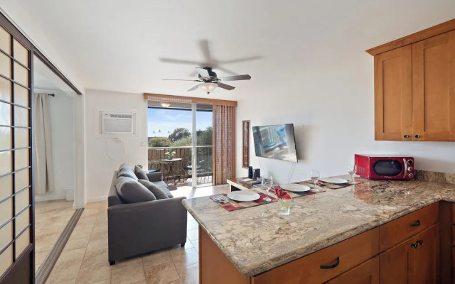 Kailua Village 307