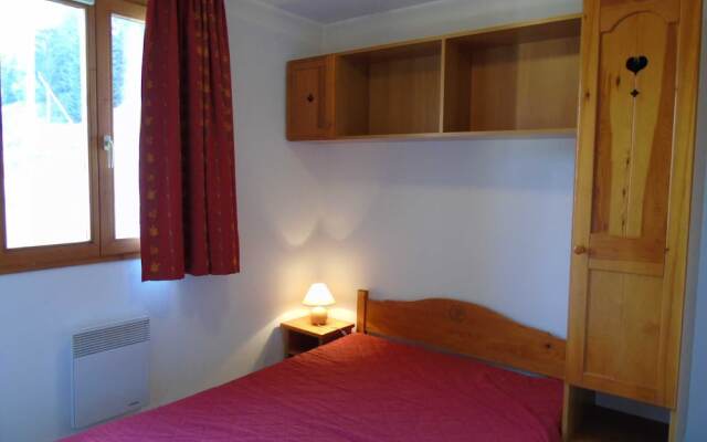 Lou Services Apartment G11 LSI 001