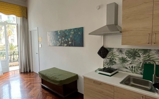 Piazza Sannazzaro 200 - Monet