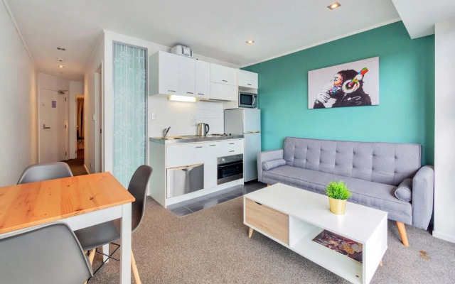 JHT - 2 BRM Apartment, Queen St, Netflix TV