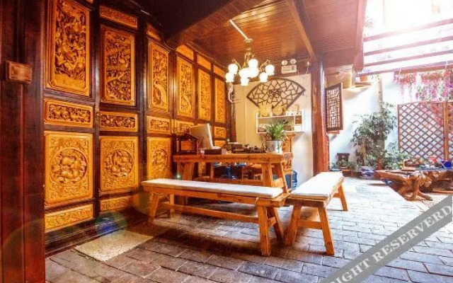 Lijiang Qingyi Inn
