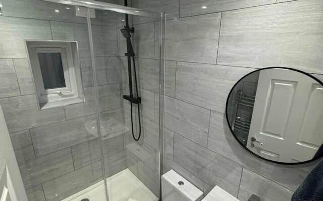 Modern 5-bed House in London Close Excel - Big Ben