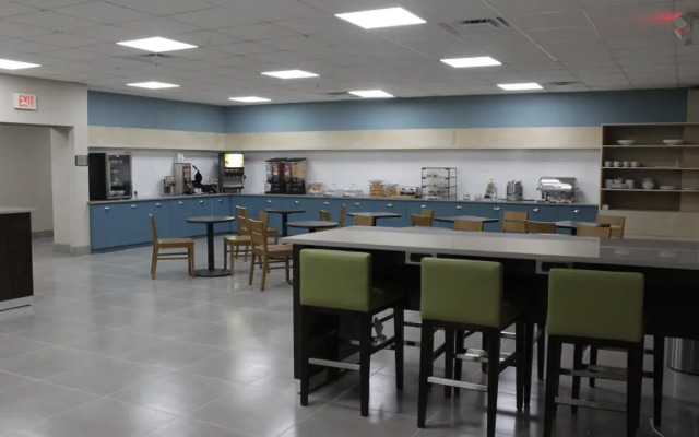 Country Inn & Suites by Radisson, North Little Rock, AR