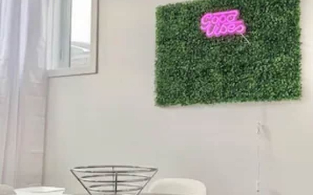 Luxurious and Peaceful Townhouse