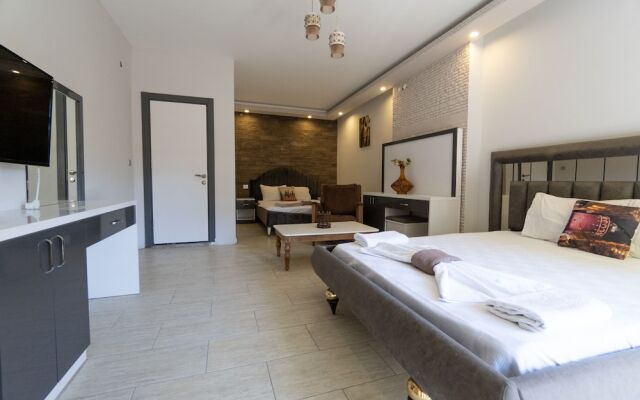 Stone House Foca Butik Otel