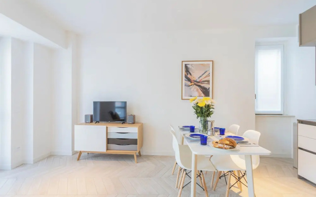 Your Private Harbour Nearby George Clooney by Rent all Como