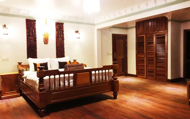 Hello Cambodia Boutique