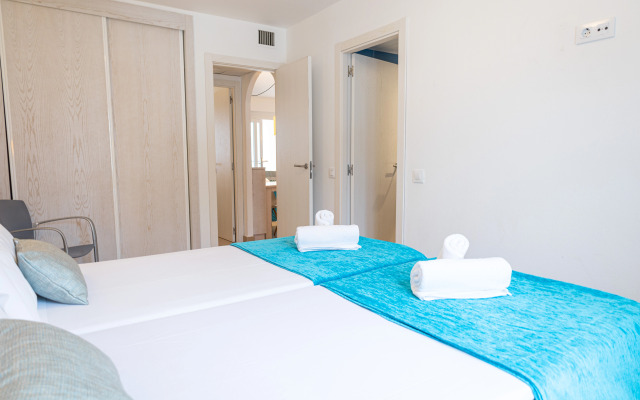 Apartamentos Seth Mestral y Llebeig