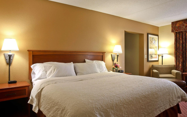 Hampton Inn McHenry